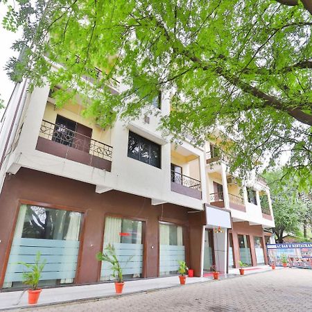 Hotel Ambica Daman Exterior foto