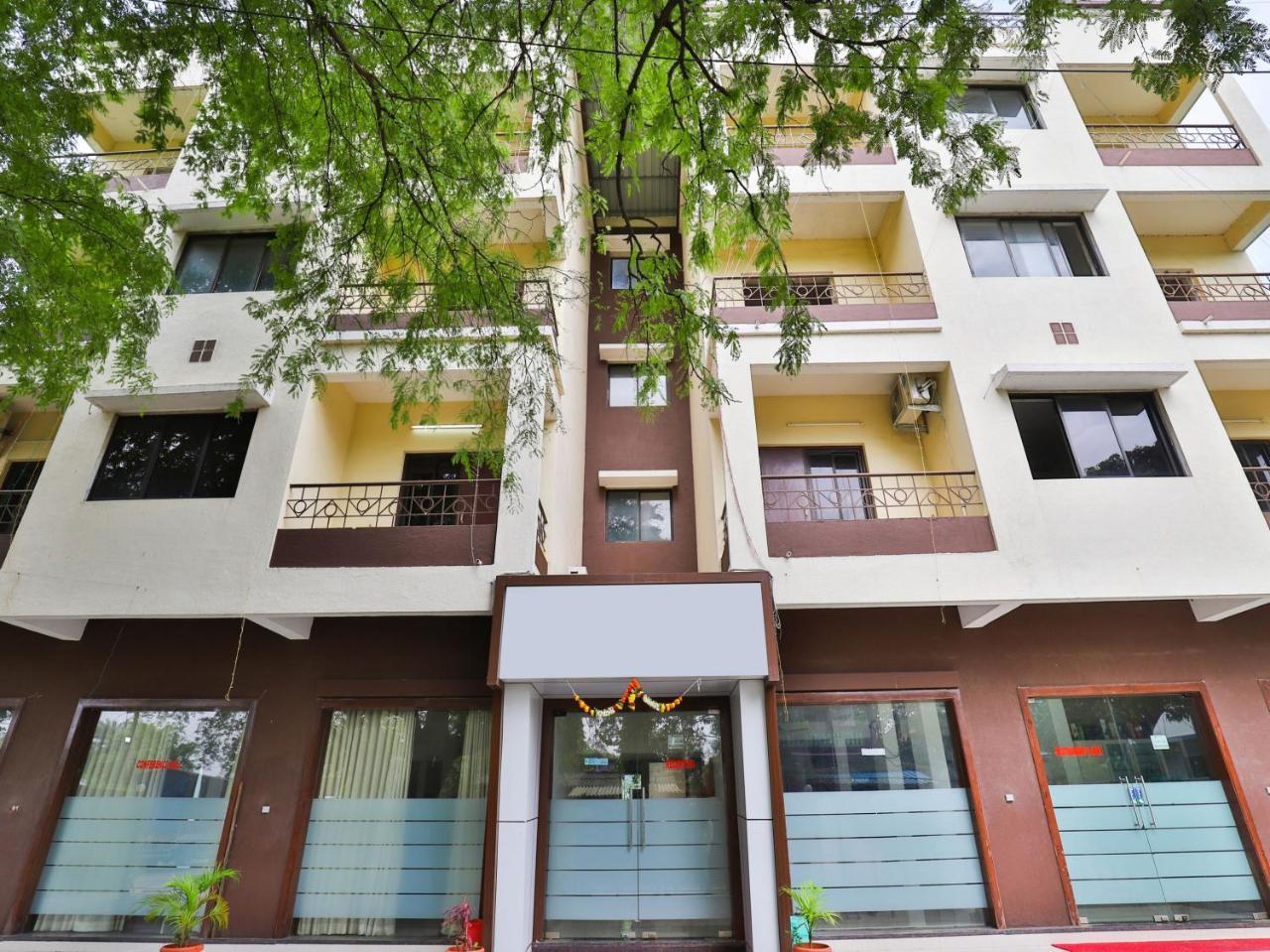 Hotel Ambica Daman Exterior foto